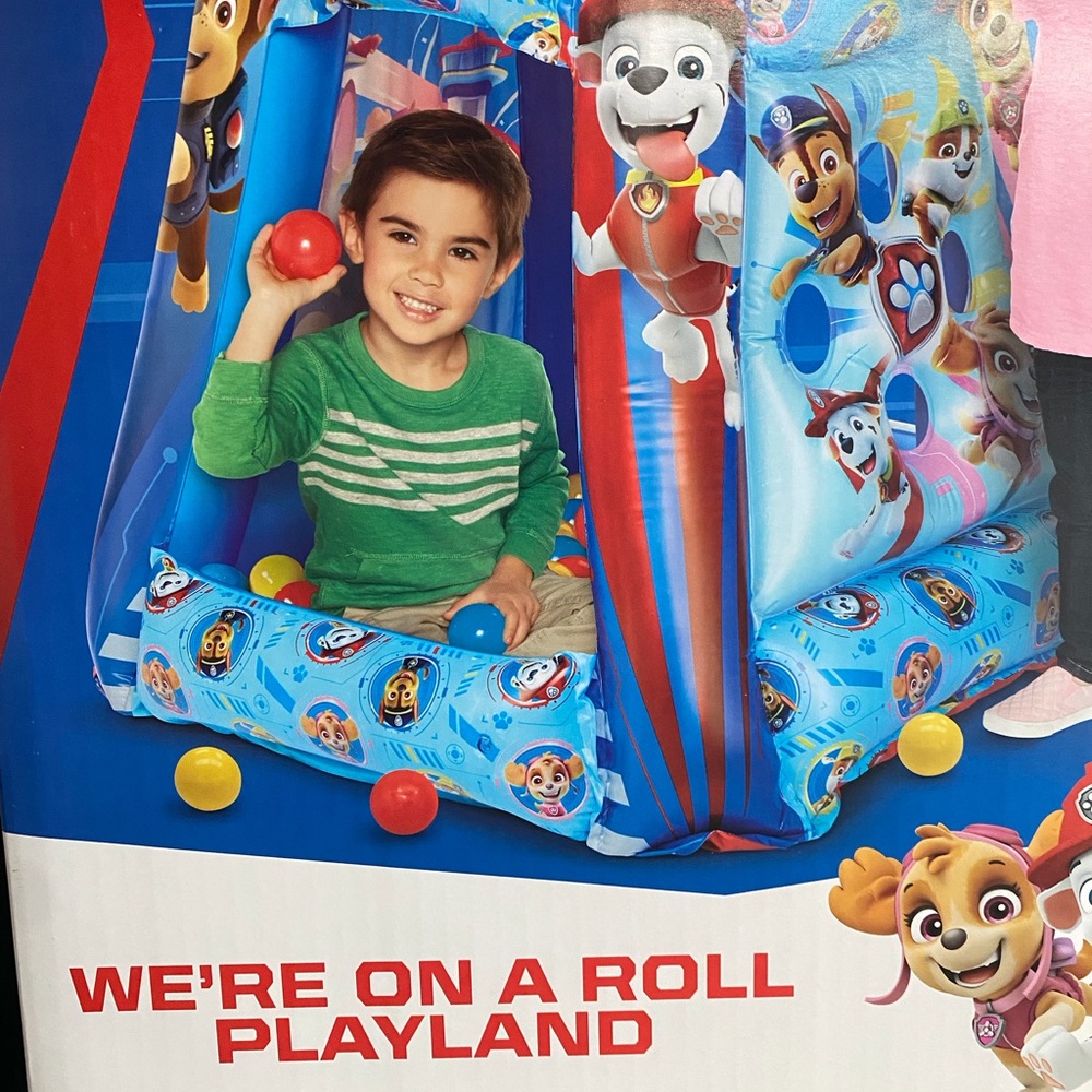 Toys- Nickelodeon PAW Patrol Playland - Blue and Red - Picture 2 of 13